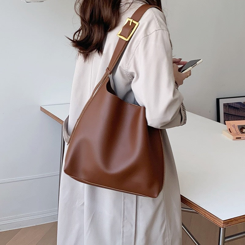 Olivia – Elegant Shoulder Bag — 7
