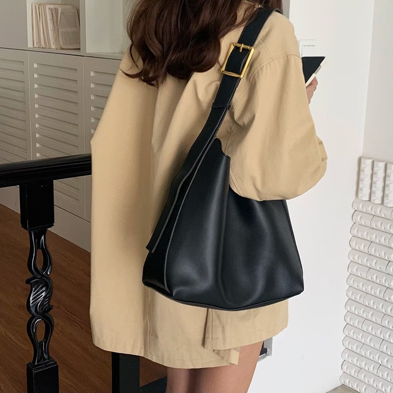 Olivia – Elegant Shoulder Bag — 6