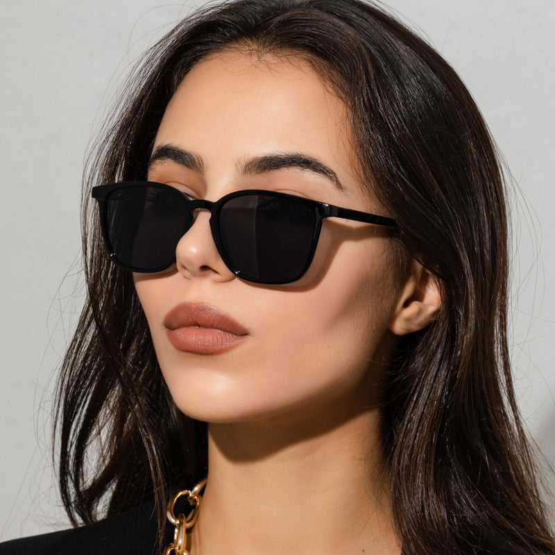 Aynzlee | Sophisticated Sunglasses — 1
