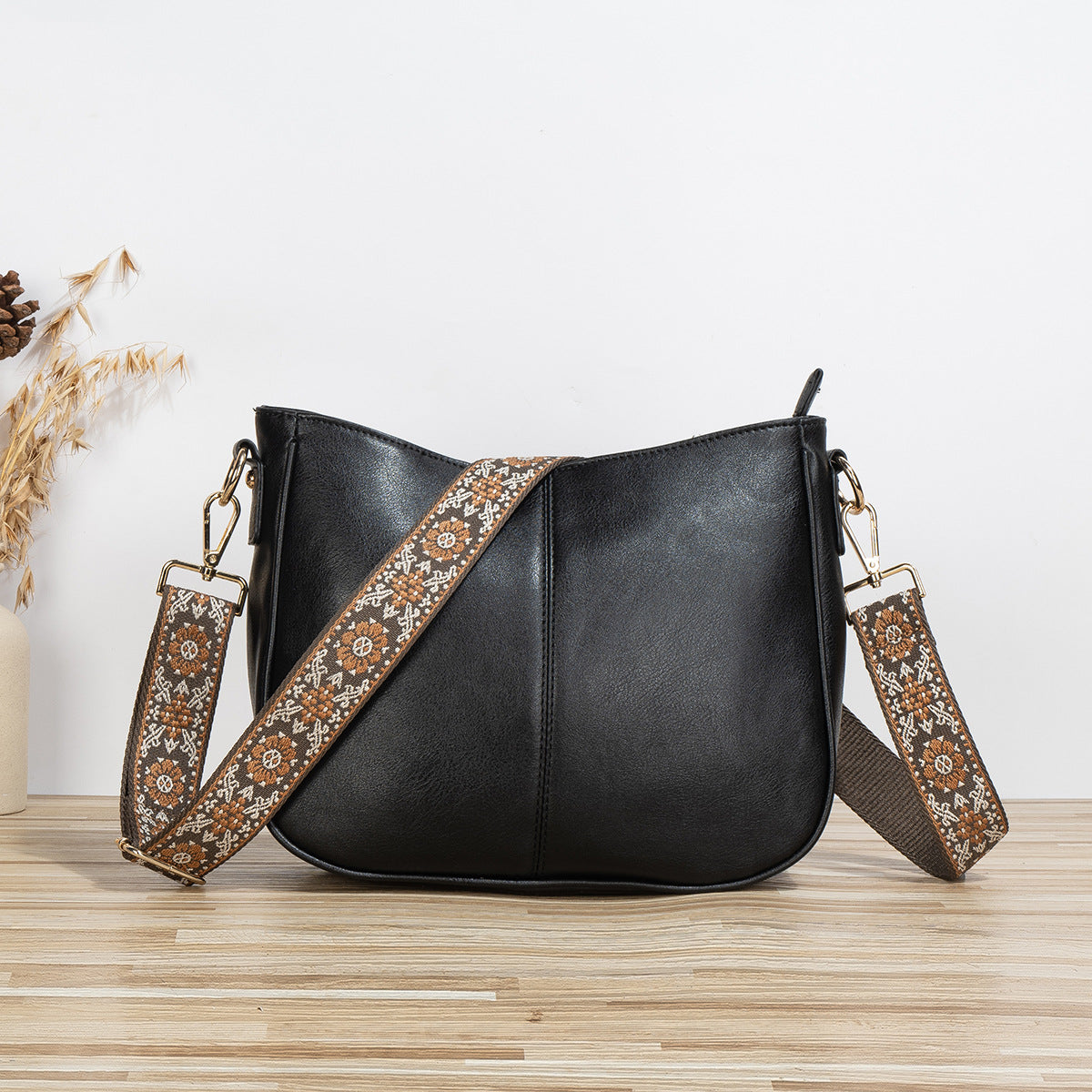 Olivia - Vegan Crossbody Bag — 5