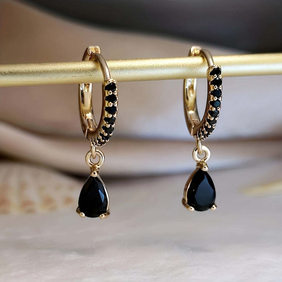 Elegant Vintage-Inspired Onyx Earrings — 1