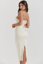 Pearl Embrace | Strapless Satin Midi Dress met Pareldetail