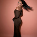 Majestic Allure | Off-Shoulder Maxi Jurk met Drapering & Luxe Detail