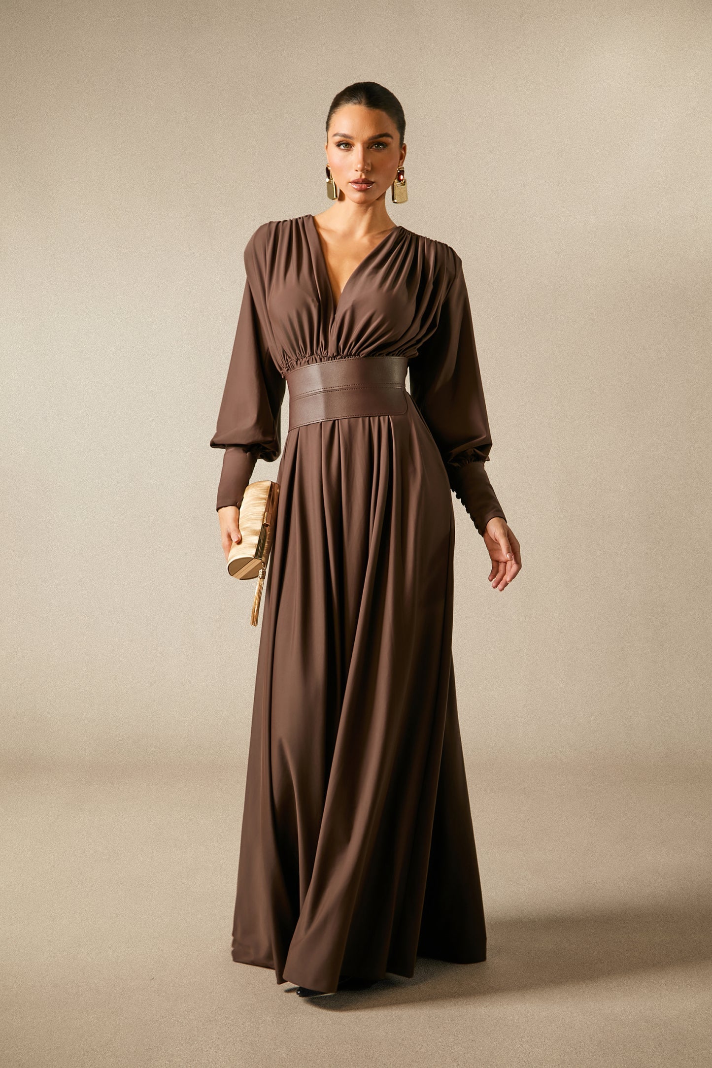 Elaris | Luxe Maxi-Jurk met Diepe V-Hals & Brede Tailleband
