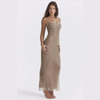 Dazzling Diva | Gouden Maxi Jurk met Subtiele Pailletten Glans