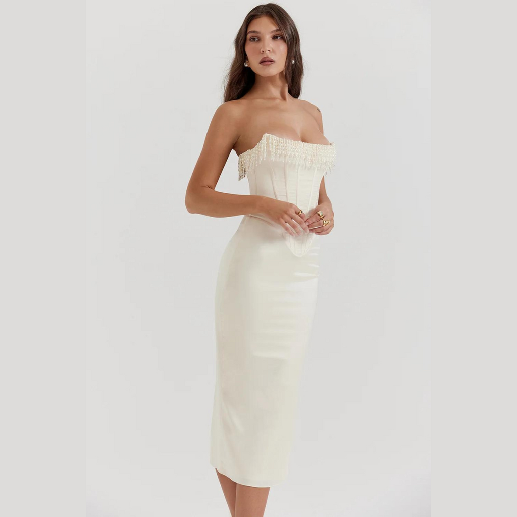 Pearl Embrace | Strapless Satin Midi Dress met Pareldetail