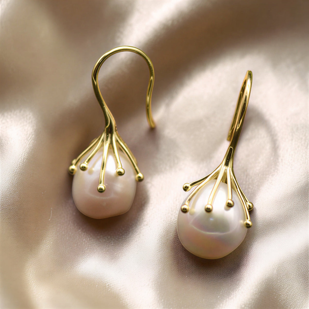 Baroque Pearl Beauty Earrings — 1
