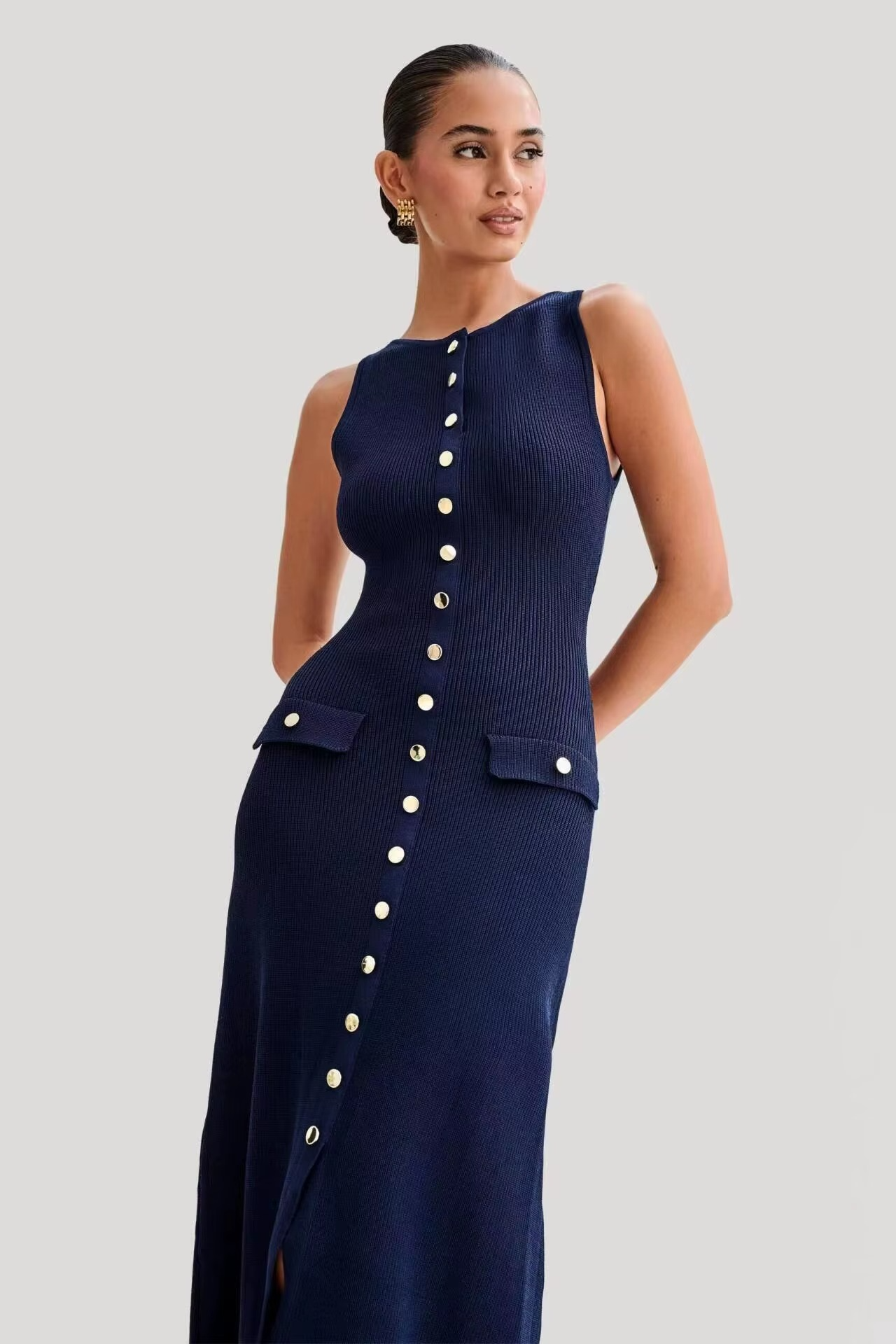 Mayfair Grace | Mouwloze Midi Jurk