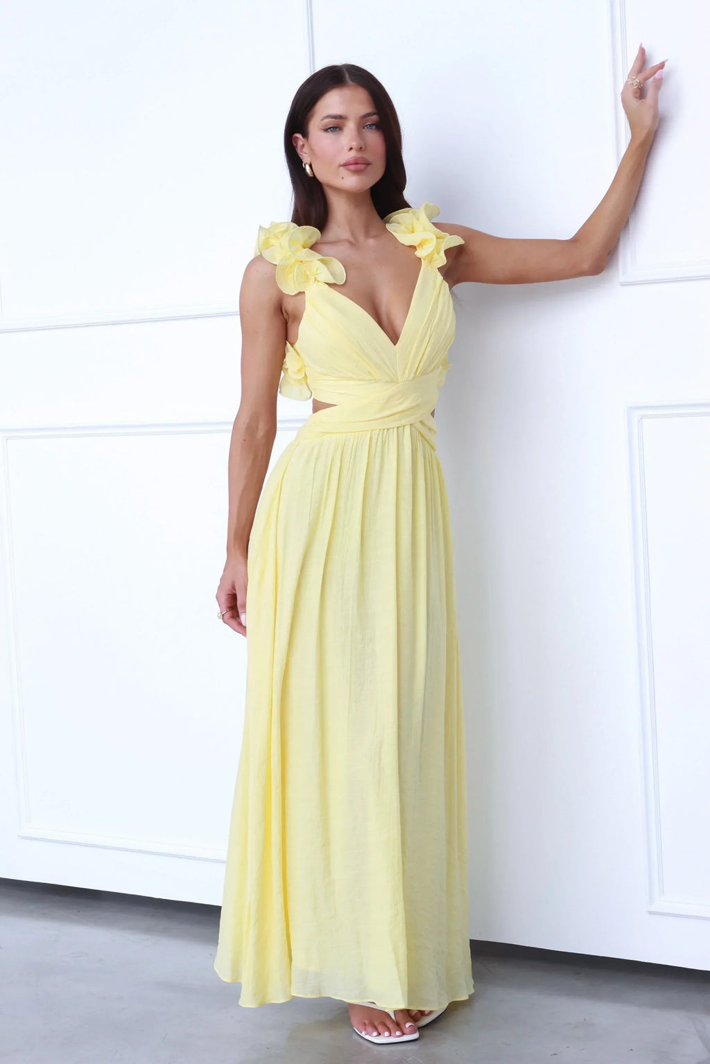 Marélie | Gele Maxi Jurk met Ruches & Open Rugdetail
