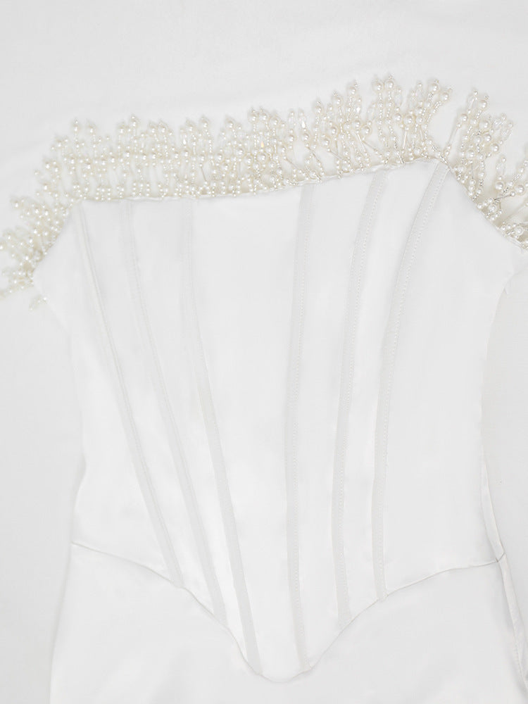 Pearl Embrace | Strapless Satin Midi Dress met Pareldetail