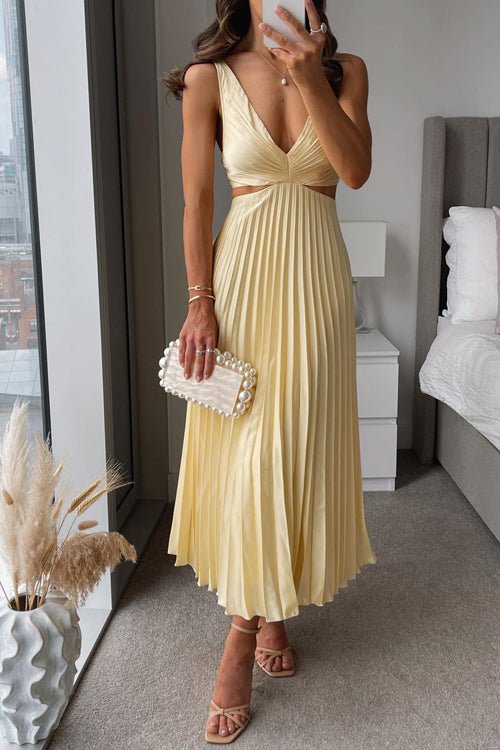 Elvanya | Plissé Maxi Jurk met Cut-Out en V-Hals