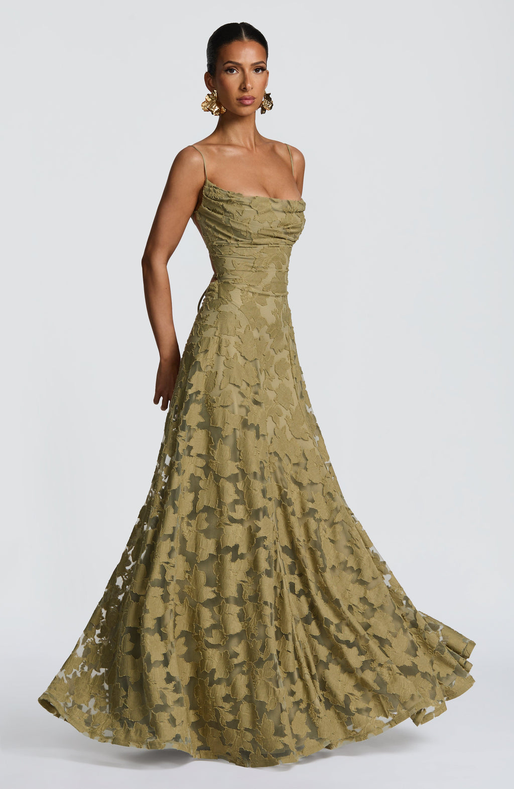 Florencia | Maxi Jurk met Open Rug & Bloemenstructuur