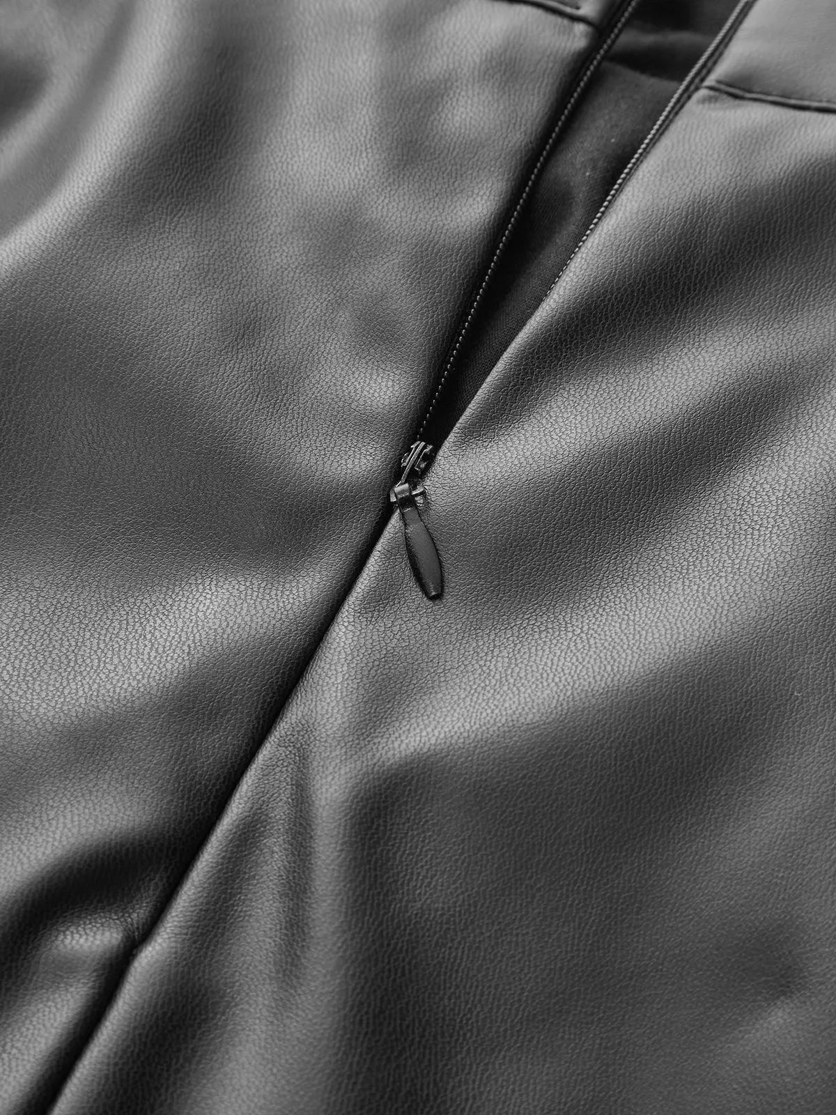 Sienna’s | Ruched Faux Leather Midi Skirt for Style‑Conscious Women
